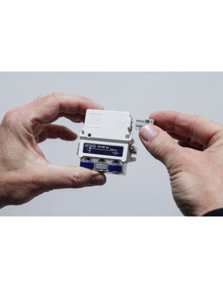 Fuente Alimentación con terminales  /  FA QC 242 SC Fuente Alimentación con terminales  /  FA QC 242 SC